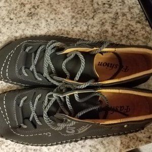 Kapda™ - Vintage Leather Boots made by Madixa